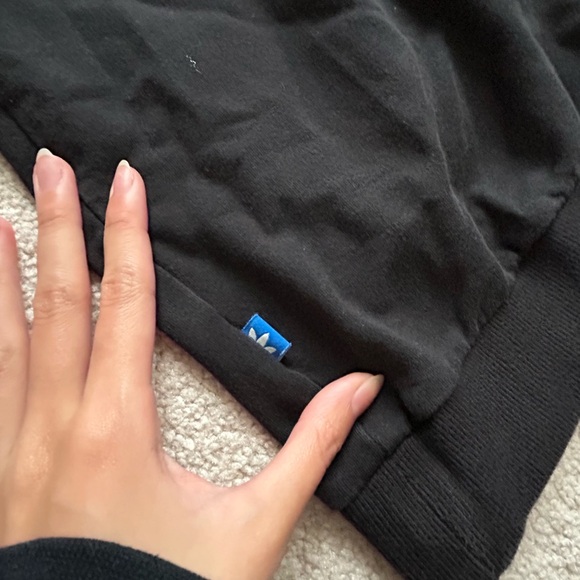 Adidas Crewneck - Picture 4 of 5